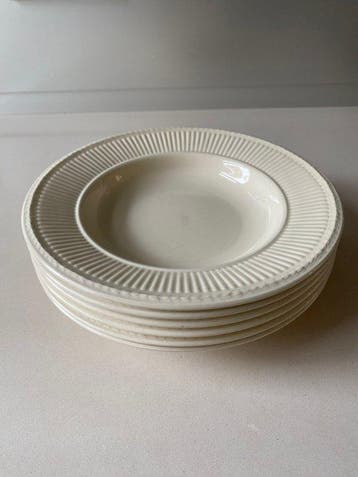 Wedgwood - Bord (6) - Aardewerk - Wedgwood Edme diep bord
