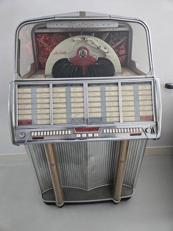 Wurlitzer 1800 (for repair) Jukebox