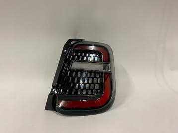 Fiat 600 24 - Rechte LED Achterlicht Compleet 52207540, Auto-onderdelen, Verzenden, Gebruikt