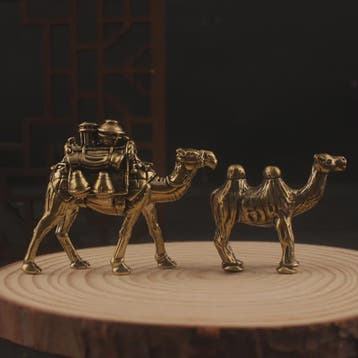 Set van 2 Bronzen Kamelen Ornamenten - Reis Souvenir & Deskt