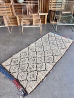 Moroccan Beni Ouarain Rug Vintage Handmade Wool Berber, Nieuw