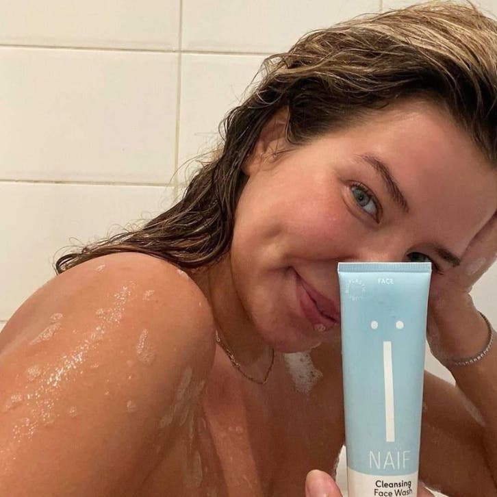 Naïf Face Cleansing Face Wash - 100ml, Sieraden, Tassen en Uiterlijk, Uiterlijk | Gezichtsverzorging, Overige typen, Nieuw, Ophalen of Verzenden