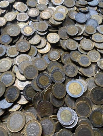 Wereld. Lot of 1,5 kg of bimetal coins (Zonder minimumprijs)