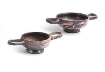 Oud-Grieks, Magna Graecia Twee Apulische keramische kylixen