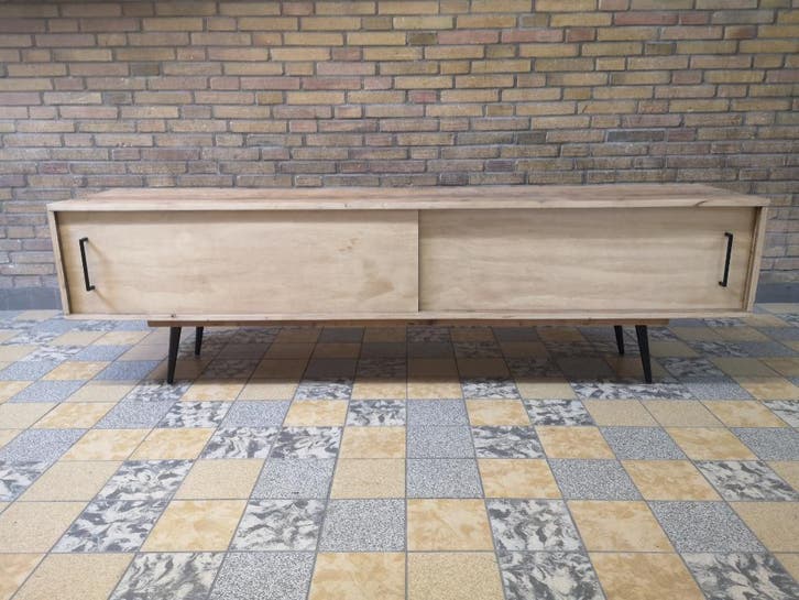 TV meubel, dressoir, jaren 60 look,, Huis en Inrichting, Kasten | Televisiemeubels, 25 tot 50 cm, Zo goed als nieuw, Overige houtsoorten