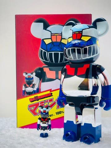 Medicom toy - BE@RBRICK 400% & 100% Mazinger Z Bearbrick set
