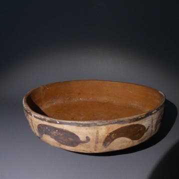 Nazca, Peru, Terracotta, Aardewerk Versierd bord. Ø 16 cm.