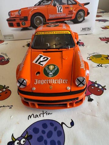 Schuco 1:18 - Modelauto - Porsche 934 RSR Jagermeister, Nieuw