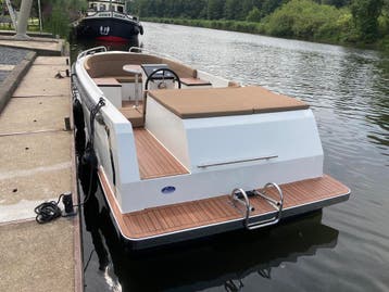 Reitdieper 635 Tender Elektrisch | Vaartijd 8 uur |, Nieuw, Polyester, Elektrisch, Binnenboordmotor