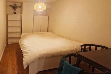 Kamer Nieuwe Molstraat in Den Haag, Huizen en Kamers, Kamers te huur, 20 tot 35 m², Den Haag