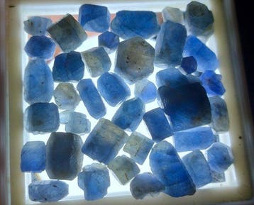 101 ct - onbehandelde blauwe saffier - Ruw- 20.2 g, Verzamelen