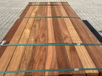 Ca. 66x Guyana Teak Planken Geschaafd, 25x90mm, lengte 21, Doe-het-zelf en Verbouw, Hout en Planken, Nieuw