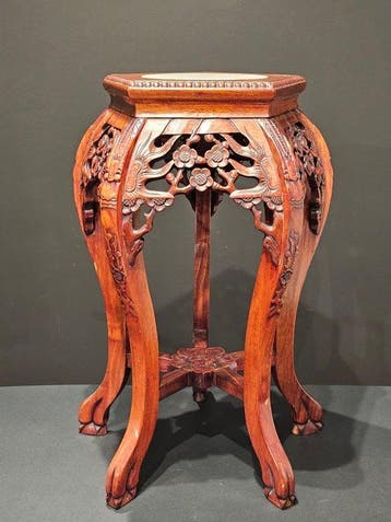 Chinese antieke bijzet-/plantentafel in rosewood, rijkelijk