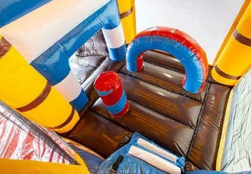 Springkussen piraat, Hobby en Vrije tijd, Feestartikelen | Verhuur, Nieuw, Verjaardag