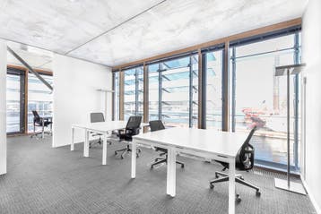 Kantoorruimte in Regus Kraanspoor, Verzenden