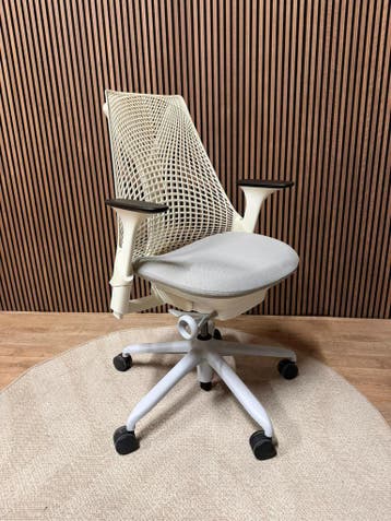 Witte Herman Miller Sayl Bureaustoel - Refurbished, Huis en Inrichting, Verzenden, Wit, Zo goed als nieuw, Bureaustoel