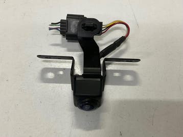 Camera met montage voor NISSAN X-Trail T-32 lift 28F1-6FL0A, Auto-onderdelen, Verzenden, Gebruikt
