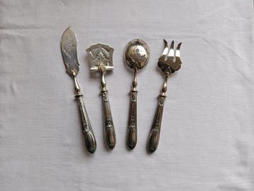 Hors doeuvre set (4) - .950 zilver - hoofd van Minerva