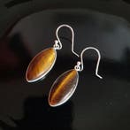 Oorbellen van tijgeroog van hoge kwaliteit. Gemonteerd op