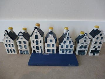 KLM-huisje - Zeven KLM/Bols huisjes gevuld met Bols