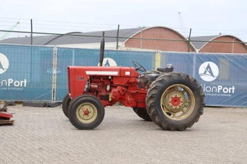 Veiling: Tractor International 523 Diesel 1966 met Onderdele, Zakelijke goederen, Agrarisch | Tractoren, Ophalen, Gebruikt, Overige merken