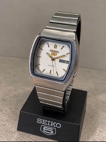 Seiko - Seiko 5 Automatic – TV Case – Cream Textured Dial -