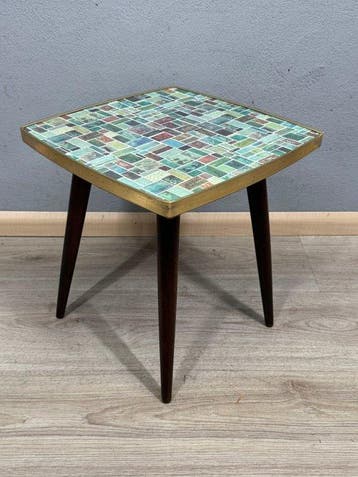 IPA Kleinmöbel - Bijzettafel - Hout - Formica bijzettafel, Nieuw