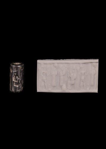 West-Aziatisch hematiet Cilinderzegel met aanbiddingsscène, Antiek en Kunst
