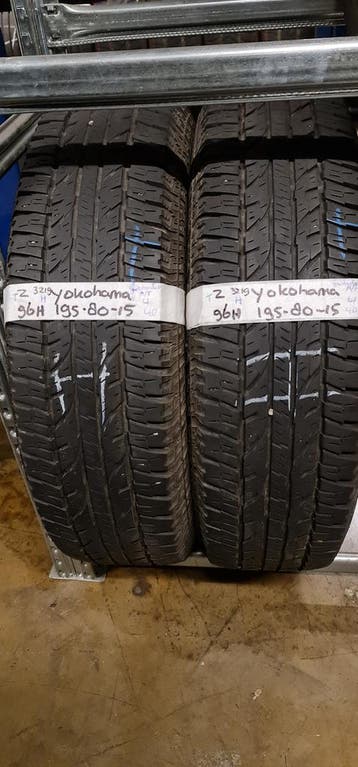 2x 195-80-15 Yokohama Zomer 4mm €30 Per Band 195 80 15, Ophalen, Gebruikt, 15 inch, Band(en)