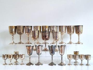 Drankservies (26) - Zilver - English EPNS wine glasses, Antiek en Kunst
