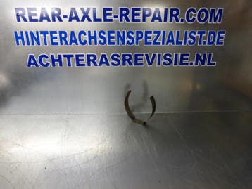 Beugel tbv ruitensproeiertank Opel Ascona A, Manta A, geb..., Auto-onderdelen, Motor en Toebehoren, Verzenden, Gebruikt, Opel