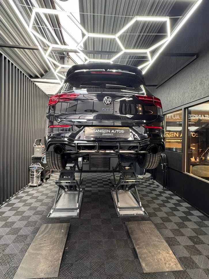 Standaard Golf 8 gte diffuser uitlaat en ombouw na GTI of R, Auto diversen, Tuning en Styling