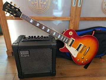 OCCASION Richwood/Roland Pack LINKSHANDIG | Music Department, Muziek en Instrumenten, Snaarinstrumenten | Gitaren | Elektrisch