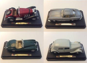 Bburago 1:24 - Modelauto (4) - Mercedes-Benz SSK (1928) /, Nieuw