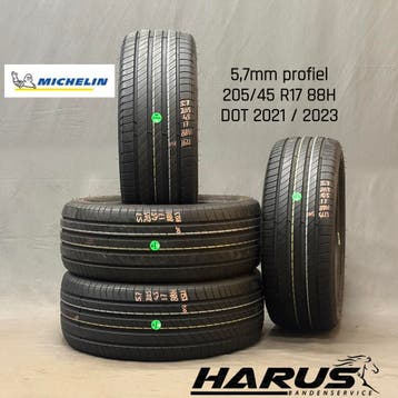 205/45/17 88H Michelin zomerbanden 5,7mm profiel 4X, Gebruikt, 17 inch, Band(en), Personenwagen