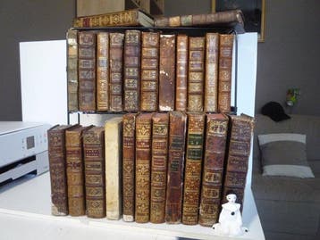 Divers - Lot N de 24 volumes cuirs (format in-12) -