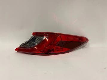 Toyota Camry X XV80 25- rechter LED achterlicht, Verzenden, Gebruikt