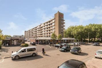 Te Huur 4 Kamer Appartement Marco Pololaan In Utrecht, Huizen en Kamers, Huizen te huur, Utrecht-stad, Direct bij eigenaar, Appartement