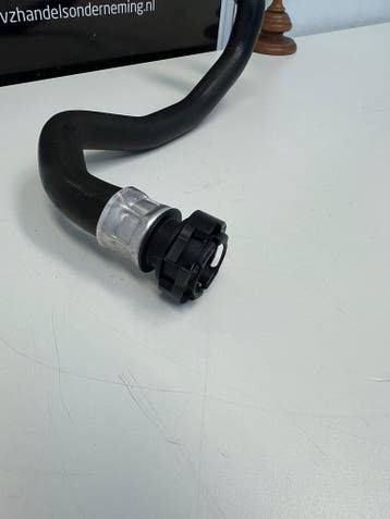 Renault Trafic radiateur slang water rechts bj.2017, Gebruikt, Renault