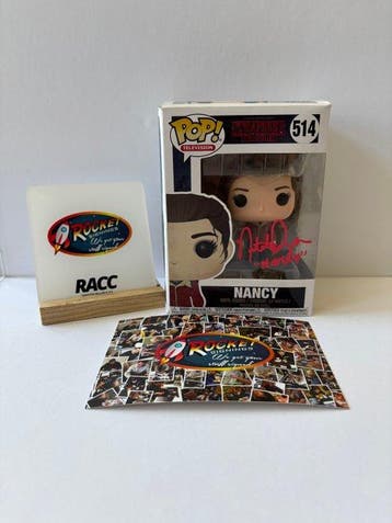 Stranger Things - Signed by Natalia Dyer (Nancy), Verzamelen, Nieuw