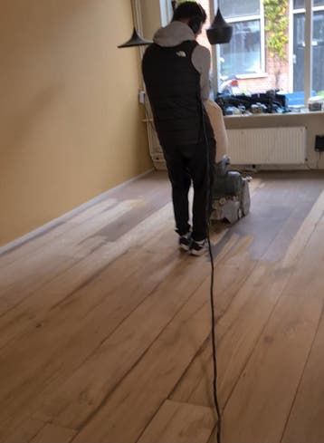 Uw houten vloer schuren en lakken/oliën door heel Nederland, Garantie, Laminaat of Parket