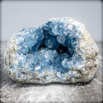 Natuurlijke celestietdruse uit Madagaskar - Van de hoogste, Verzamelen, Mineralen en Fossielen