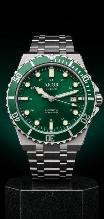 AKOR Le Locle - Emerald Diver Automatique - Heren - 2026, Sieraden, Tassen en Uiterlijk, Horloges | Heren, Nieuw