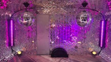 Unieke Podium caravan/Podiumwagen/ DJ Booth/ Glitter stage, Ophalen, Nieuw in verpakking