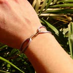 Forever knots® Handgemaakte Lila Satijn armband met Goude.., Ophalen of Verzenden, Zo goed als nieuw, Overige kleuren, Goud