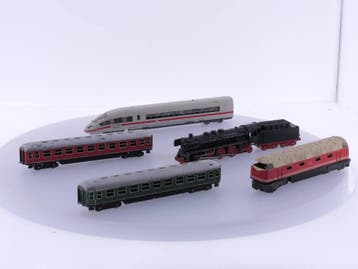 Schaal N Assortiment Dummys, een stoomloc met tender en..., Overige merken, Gebruikt, Overige typen, Ophalen of Verzenden