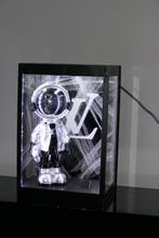 RichART - Astronaute version Louis Vuitton dans sa vitrine
