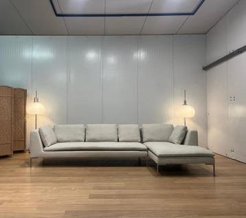 BB Italia Charles Hoekbank – Nieuw Gestoffeerd (Ecru), Huis en Inrichting, Banken | Bankstellen, Hoekbank, Ophalen of Verzenden