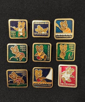 1980 - Verzameling van vintage Olympische insignes., Nieuw