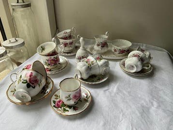 Royal Albert - Theeservies (26) - bone china, Antiek en Kunst